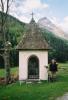 Den Opfern der Berge geweihte Kapelle (ca. 1000m)