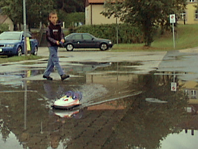 jan_hovercraft_05_060806