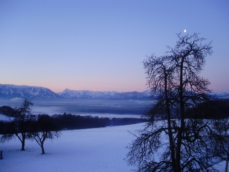 zu-fuessen-liegen