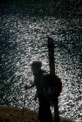 me-lake-dark