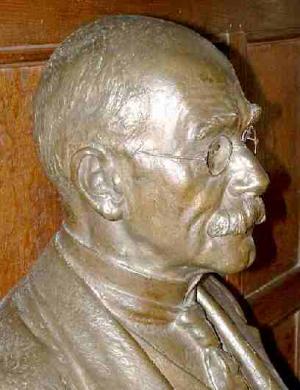 rudyard_kipling_bust1