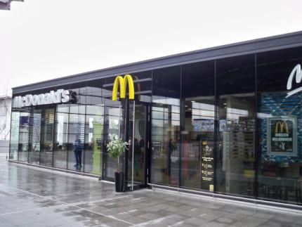 73-Sonntagstrasse-37