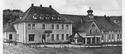 Wirtschaftsgebaeude-red-