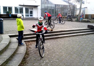 Koordination; Radsport; Mountainbike; Traithlon Koordination; Radsport; Mountainbike; Traithlon