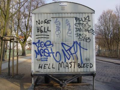 Hell-mast-bleed