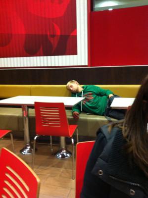 Morgens halb 6 am Ostbahnhof Morgens halb 6 am Ostbahnhof