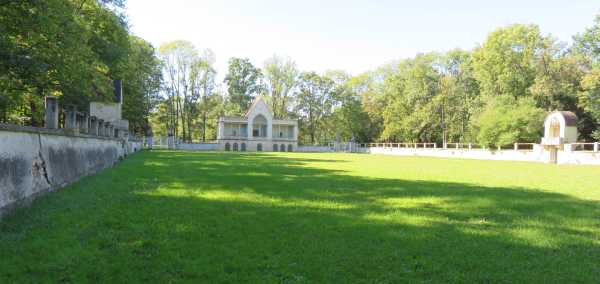 Laxenburg_Turnierplatz