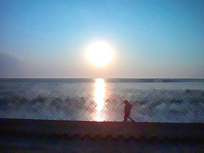 Sonne_Deich_Mann