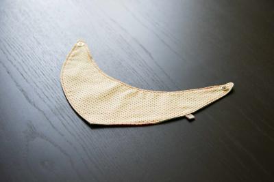 -Anna-Blume-2012-Halstuch-weiss-rot-tu-rkies