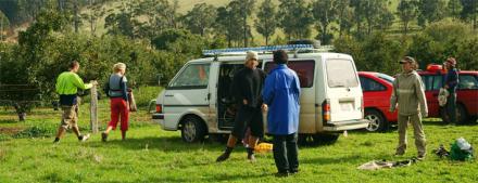 Backpacker-bei-Apfelernte-2