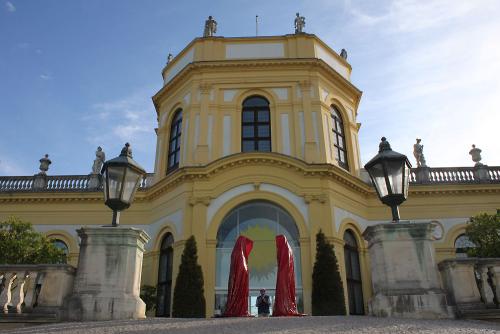 public-contemporary-art-documenta-karlsaue-orangerie-time-guards-manfred-kielnhofer-kili-waechter-steinreich