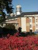 Beyer Bau im Herbst