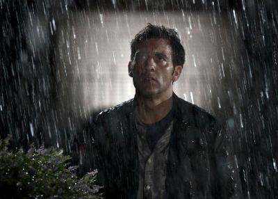 intruders-movie-image-clive-owen