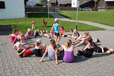 Einstiegsspiel auf dem Schulhausplatz