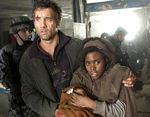 Clive Owen als Theodore Faron,  Claire-Hope Ashitey als Kee