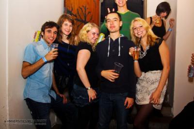 403489_475615339128576_693600992_n