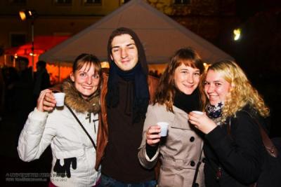 560757_475612985795478_1180185014_n