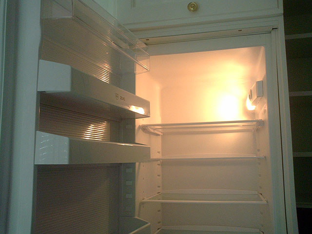 2006-08-14_01_Kuehlschrank