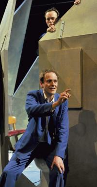 Tobias Strobel als Edgar (vorn) und Nils Hillebrand als Lukas (Foto: Pieth).