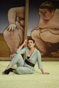 Marietta Meguid als Petra von Kant (Foto: Gläsker, Quelle: Staatstheater Stuttgart).