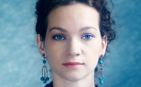 
<br />

<br />
Hilary Hahn ist an Perfektion des Tons derzeit fast konkurrenzlos. (Foto: Promo)