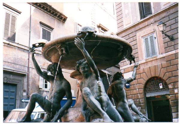 rom_schildkroetenbrunnen015