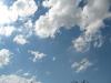 Blauer-Himmel-mit-Wolken