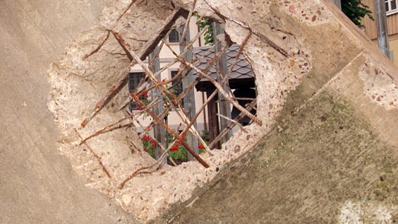 cellerloch2_v-contentgross