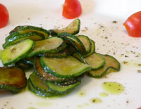 Antipasto di zucchine fertig