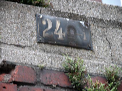 24-i