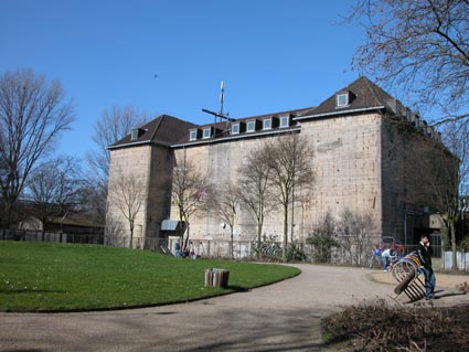 Bunker-Rath-Mitte