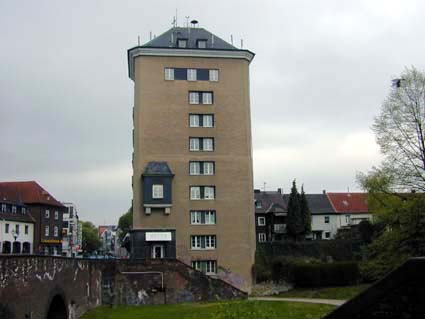 Bunker-mit-Erker
