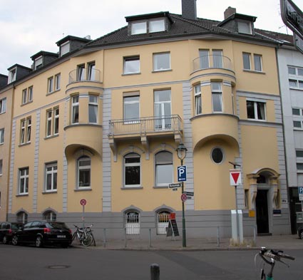 Ehren-Bagelstrasse