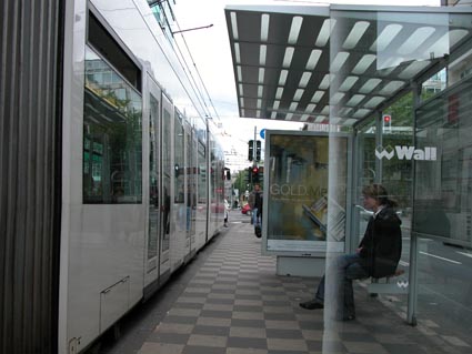 Haltestelle-Benrather-Str