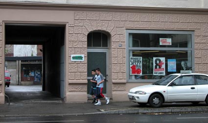 Linker-Hinterhof