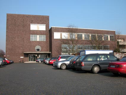 Max-Planck-Institut-e