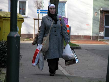 Mutter-bepackt