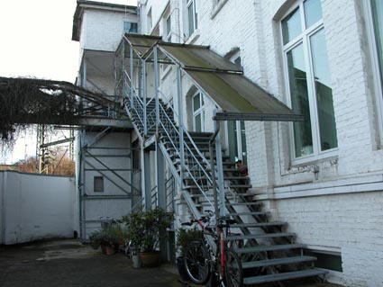 Treppe-Hinterhof