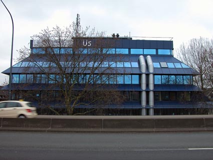 UE5