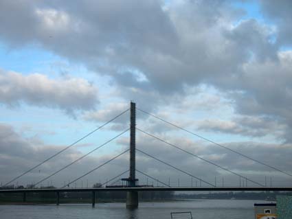 Ueber-Rhein1