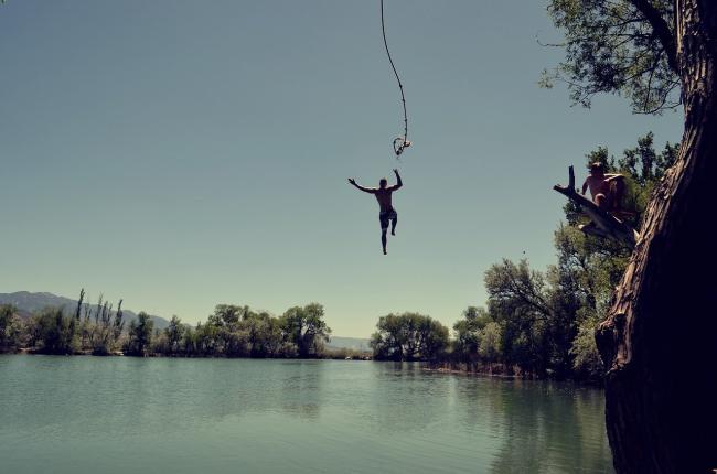 jump-1209647_1280