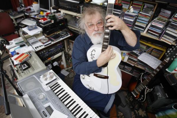 R. Stevie Moore 2009