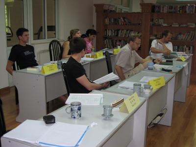 We, very concentrated learning Chinese