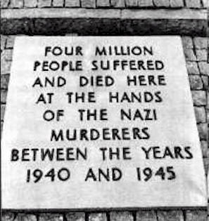 Auschwitz-plaque-4mil