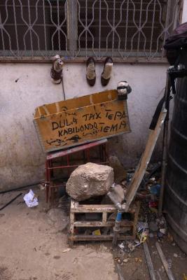 Ob da mal Millionen von Tansanischen Schillingen drinnen waren?