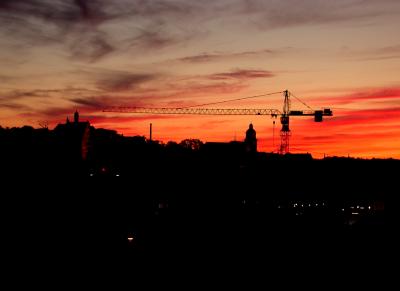 Roter-Himmel-Kran
