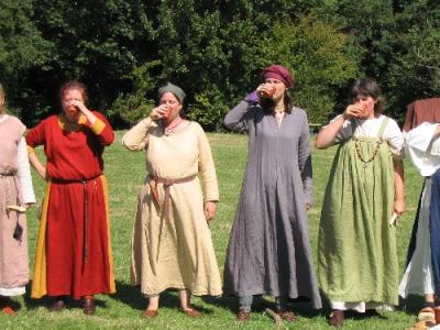 Die Kämpferinnen beim Kampftrinken