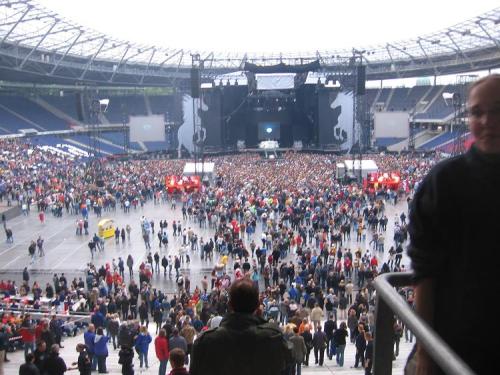 Da ganz links werde ich gleich Platz nehmen. Da ganz links werde ich gleich Platz nehmen.