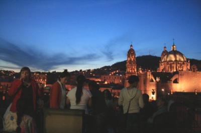 Nachts auf der Dachterrasse des Hostal Colonial