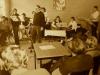 Auch bei einem Auftritt im Garbecker Pfarrsaal zu Beginn der 80er-Jahre konnte der beliebte Realschullehrer Josef Karhausen (†) mit seinem Wortwitz Sympathiepunkte sammeln.